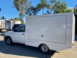 Side view of the Pie Guru smoko van.