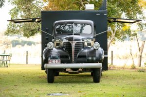 Front view of the Sons of Napoli pizza truck.